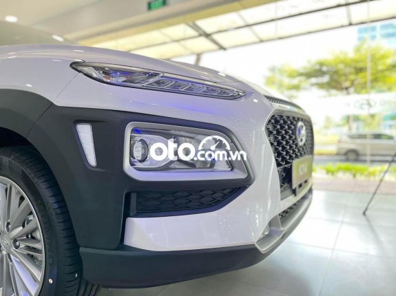 Bán Hyundai Kona AT đời 2021, màu trắng, giá 596tr