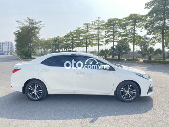 Bán Toyota Corolla Altis 1.8G AT năm sản xuất 2018, màu trắng 