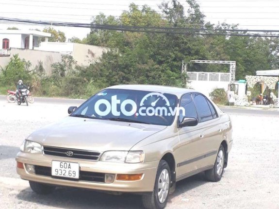 Cần bán gấp Toyota Corona MT năm sản xuất 1993, màu bạc, nhập khẩu