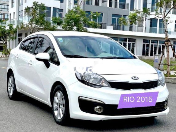 Cần bán gấp Kia Rio MT sản xuất 2015, màu trắng, nhập khẩu nguyên chiếc