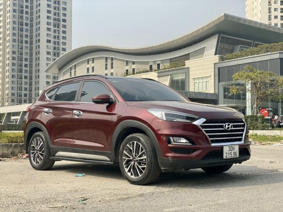 Bán xe Hyundai Tucson AT năm 2020, màu nâu, giá tốt