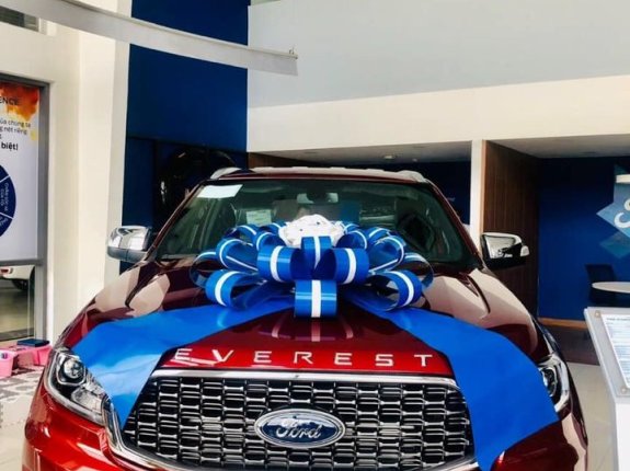 Bán ô tô Ford Everest 1 cầu năm sản xuất 2021, màu đỏ, xe nhập