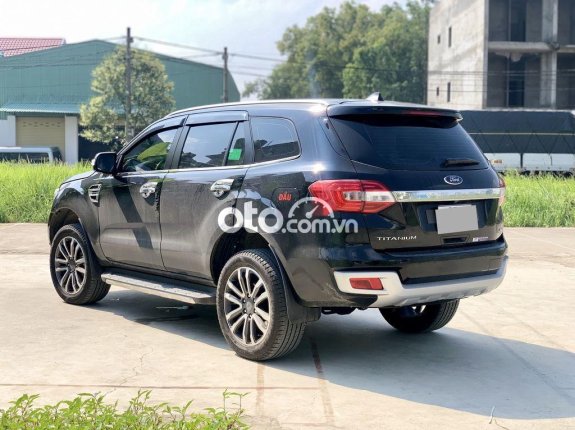 Bán Ford Everest Titanium 2.0 Bi-Turbo 4WD năm sản xuất 2020, màu đen, nhập khẩu 