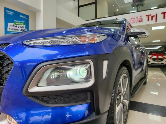 Mới về Hyundai Kona sản xuất năm 2018 màu hot - nguyên zin - hỗ trợ mọi thủ tục nhanh gọn