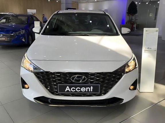 Cần bán xe Hyundai Accent 1.4 AT 2021, màu trắng, 504 triệu