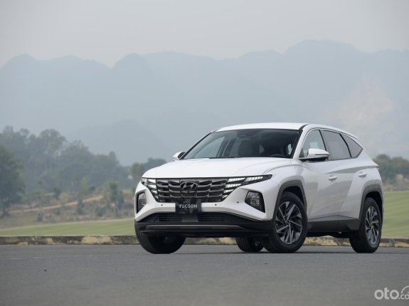 Hyundai Tucson 2022 giảm 50% thuế nhận booking có xe giao trước Tết, hỗ trợ trả góp 85% giá trị xe
