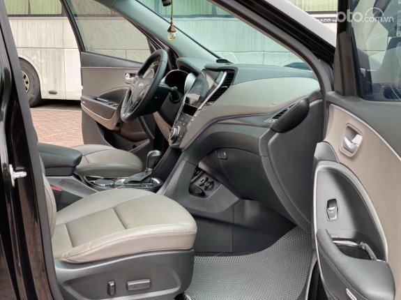 Cần bán xe Hyundai Santa Fe 2.4L 4WD sản xuất 2017, 850tr