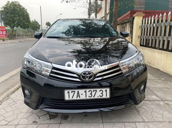 Cần bán Toyota Corolla Altis 1.8AT sản xuất 2017, màu đen  