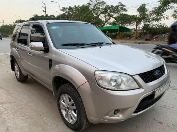 Bán ô tô Ford Escape G năm 2011, màu bạc, 308 triệu