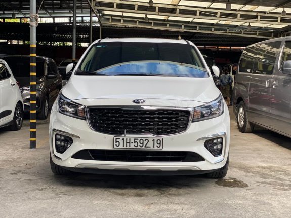 Bán ô tô Kia Sedona 2.2 DATH năm 2019, màu trắng, 960tr