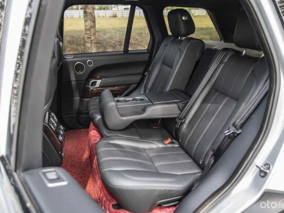 Cần bán gấp LandRover Range Rover HSE 3.0 AT sản xuất năm 2015