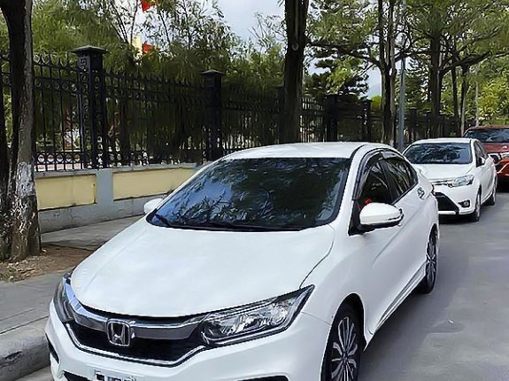 Xe Honda City AT sản xuất 2018, màu trắng