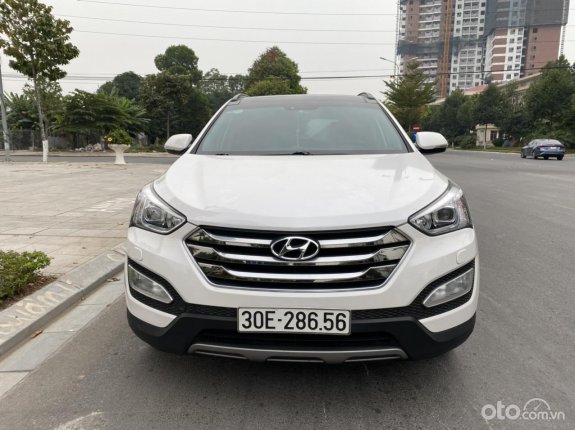 Bán Hyundai Santa Fe 2.4AT năm sản xuất 2015, bản full xăng