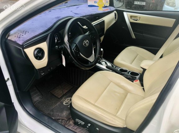 Toyota Corolla Altis 1.8G CVT sản xuất 2018