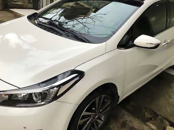 Bán Kia Cerato 1.6 Deluxe năm sản xuất 2018, màu trắng