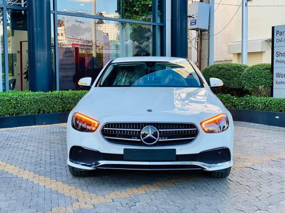 Mercedes-Benz E180 2021 - Giá xe Mercedes-Benz E180 năm 2022, ưu đãi trước bạ, bảo hiểm, phụ kiện chính hãng