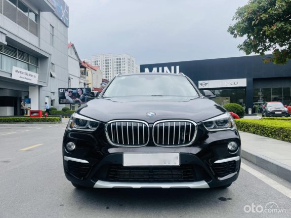 Cần bán xe màu đen