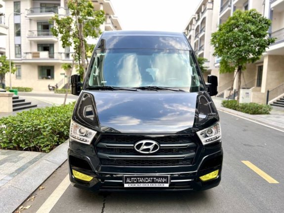 Bán Hyundai Solati sản xuất năm 2019, màu đen, xe nhập xe gia đình, 699 triệu