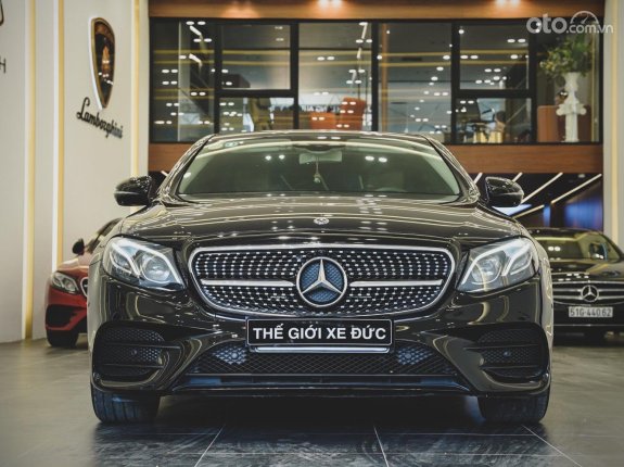 Cần bán xe Mercedes-Benz E300 AMG sản xuất năm 2019