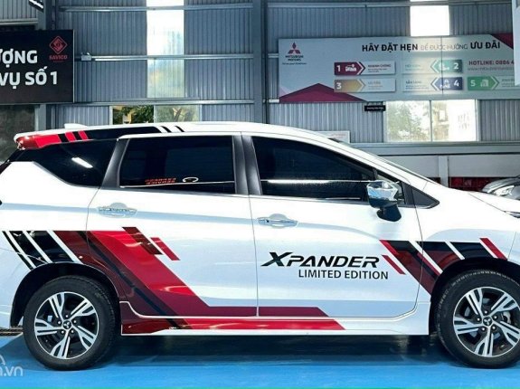 Cần bán Mitsubishi Xpander AT đặc biệt sản xuất 2021, xe có sẵn giao ngay