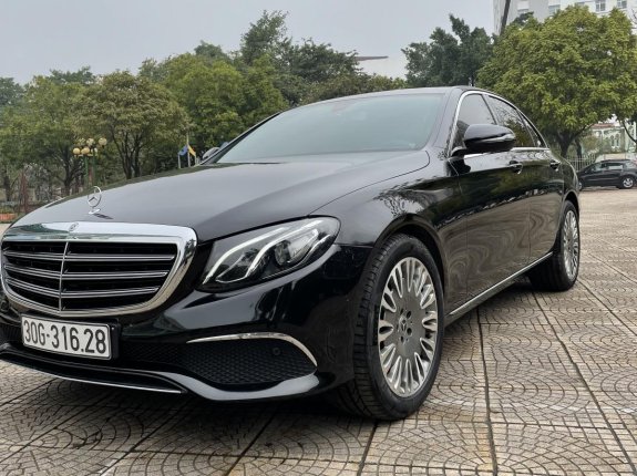 Chính chủ bán Mercedes E200 đăng ký 2020