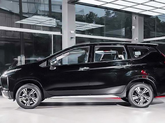 Cần bán Mitsubishi Xpander 1.5 AT năm sản xuất 2021, màu đen, xe nhập