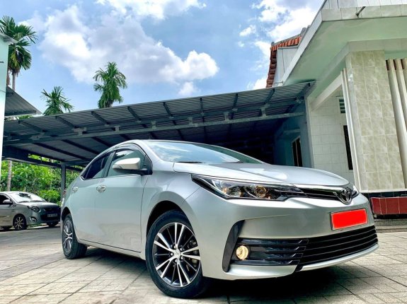 Bán Toyota Corolla Altis 1.8G đăng ký 2019, giá chỉ 598 triệu