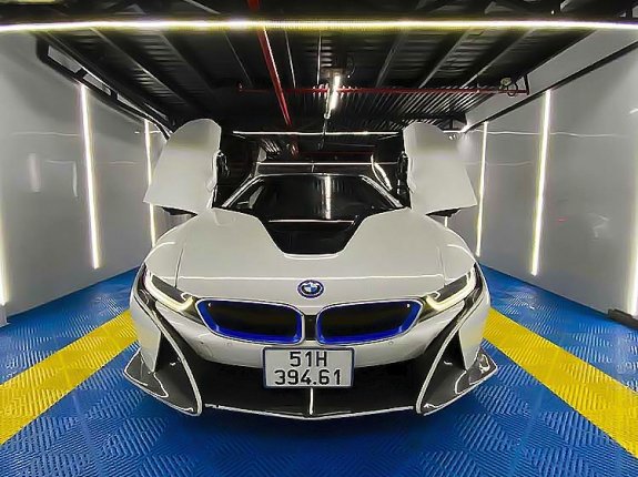 Bán BMW i8 1.5L Hybrid năm sản xuất 2014, màu trắng, nhập khẩu
