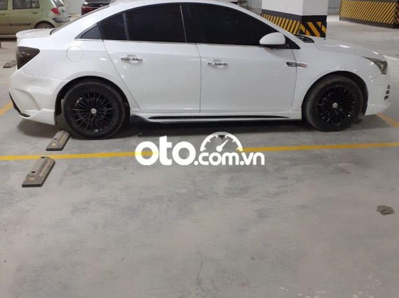 Bán xe Chevrolet Lacetti 2011, màu trắng, nhập khẩu