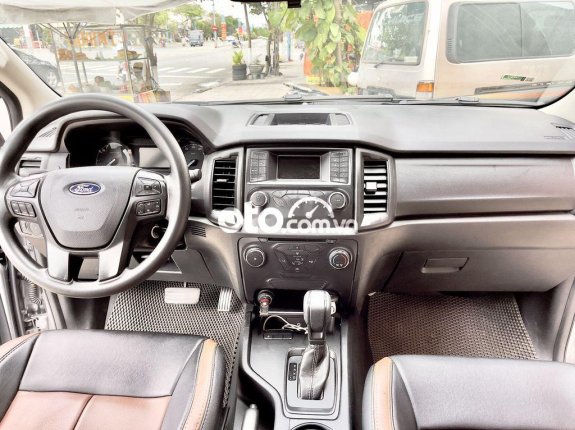 Cần bán lại xe Ford Ranger XLS 2.2 4x2 AT năm sản xuất 2018, màu bạc