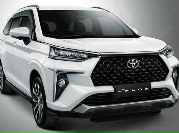 Toyota Veloz 2022 - Sẵn xe, xe trang bị sang - xịn - mịn, hỗ trợ cọc xe ngay, ưu đãi lớn nhất Nam Định