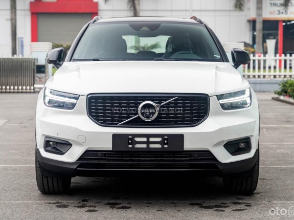 Volvo XC40 B5 AWD Ultimate 2022 - Tặng 2 năm bảo hiểm, 3 năm bảo dưỡng và voucher 10 triệu