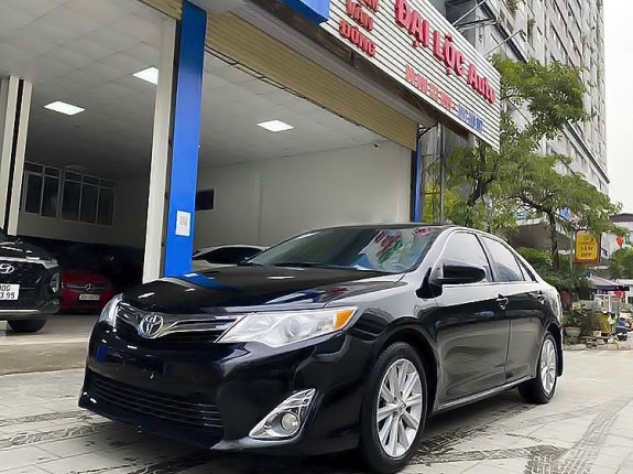 Bán Toyota Camry XLE sản xuất năm 2013, màu đen, nhập khẩu nguyên chiếc, giá 910tr