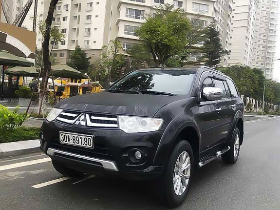 Bán xe Mitsubishi Pajero Sport G 4x2AT sản xuất 2016, màu đen, nhập khẩu như mới giá cạnh tranh