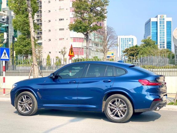 Cần bán nhanh BMW X4 đời 2017, màu xanh lam, giá 2 tỷ 88tr
