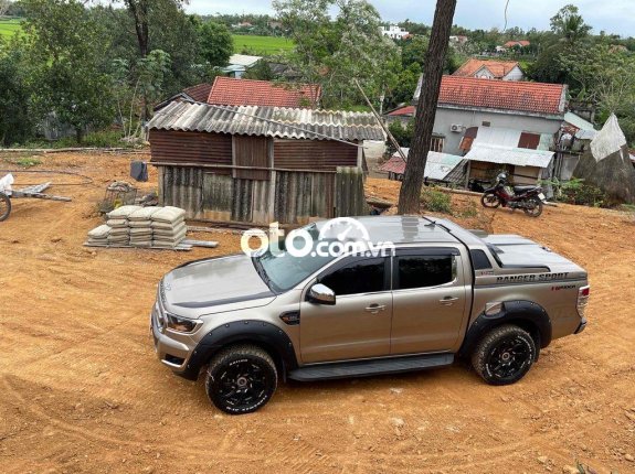 Bán Ford Ranger XLS sản xuất năm 2017, màu xám còn mới