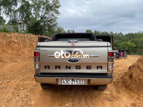 Bán Ford Ranger XLS sản xuất năm 2017, màu xám còn mới