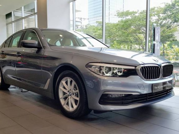 Bán BMW 520i Luxury Line sản xuất 2022, nhập khẩu