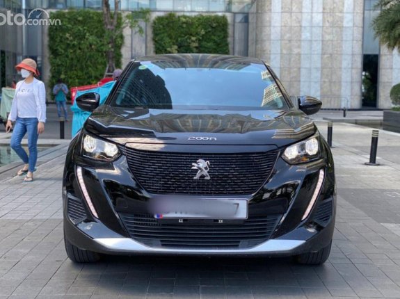 Xe Peugeot 2008 Active 1.2 AT năm sản xuất 2021, màu đen, xe nhập