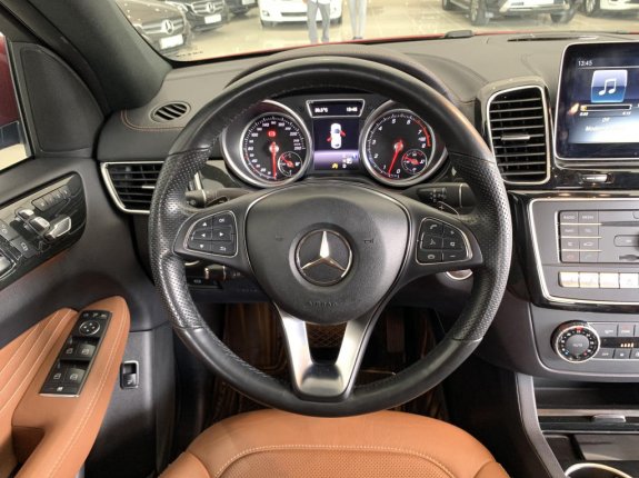 Mercedes-Benz GLE 400 4Matic Coupe 2017 - Xe cực sang, màu đỏ, nhập khẩu Mỹ, đi 31.000 km