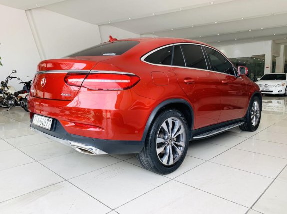 Mercedes-Benz GLE 400 4Matic Coupe 2017 - Xe cực sang, màu đỏ, nhập khẩu Mỹ, đi 31.000 km