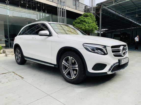 Mercedes-Benz GLC 200 4Matic 2018 - Xe sang, gia đình sử dụng như mới, 60000 km