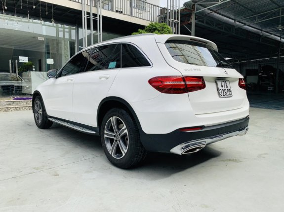 Mercedes-Benz GLC 200 4Matic 2018 - Xe sang, gia đình sử dụng như mới, 60000 km
