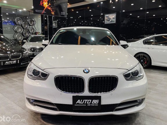 Cần bán xe BMW 535i GT sản xuất năm 2012, màu trắng, xe nhập, giá tốt