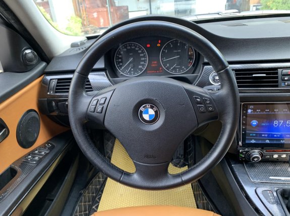 BMW 320i M Sport 2010 - Giá cạnh tranh, xe nhập khẩu, cực sang