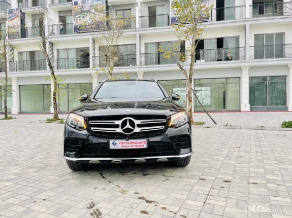 Mercedes-Benz GLC 300 4MATIC 2017 - Một chủ từ đầu - Thủ tục pháp lý đầy đủ rõ ràng