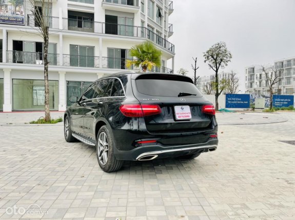 Mercedes-Benz GLC 300 4Matic 2017 - Một chủ từ đầu - Thủ tục pháp lý đầy đủ rõ ràng