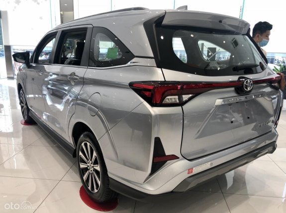 Toyota Veloz Cross 1.5 CVT 2023 - Tặng 1 phần phí trước bạ xe + phụ kiện, đủ màu, giao ngay, 210 triệu nhận xe