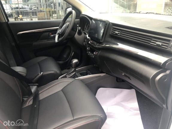 Suzuki XL7 2022 - Màu trắng, giá cạnh tranh