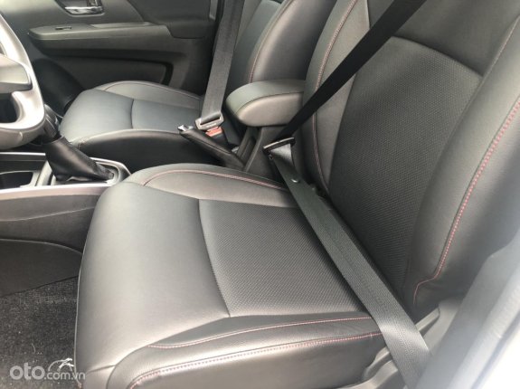 Suzuki XL7 2022 - Màu trắng, giá cạnh tranh